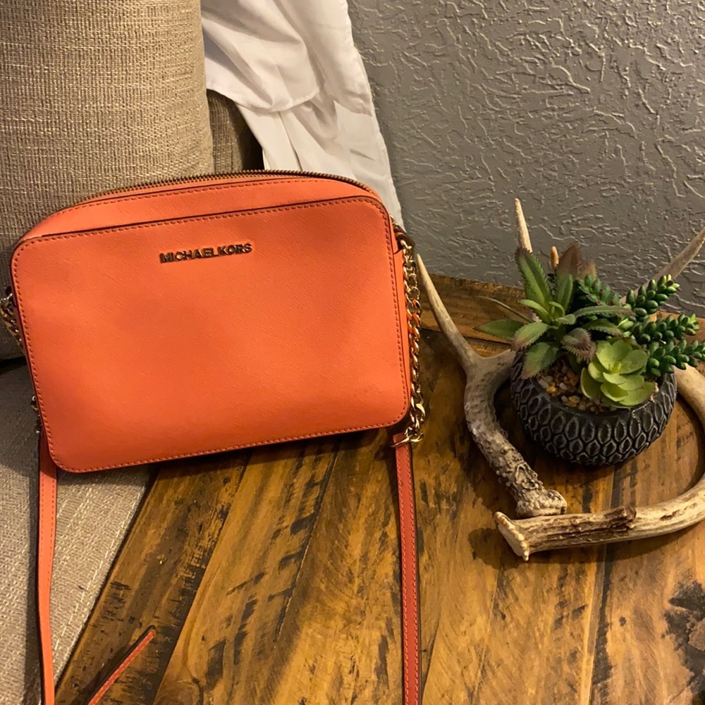 Michael Kors crossbody/shoulder bag